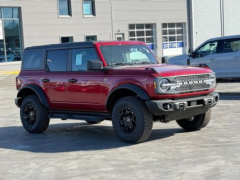 New 2026 Ford Bronco Badlands image 9