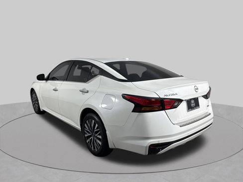 Used 2023 Nissan Altima 2.5 SV AWD/4WD image 30