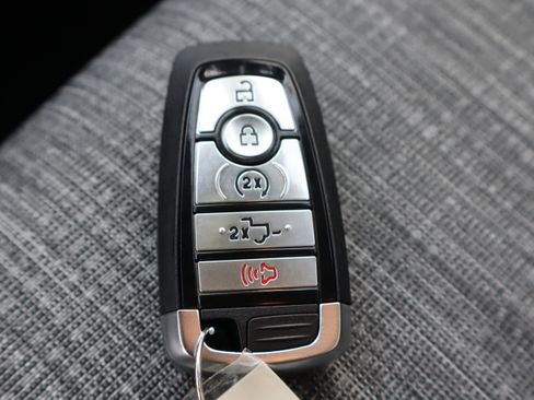 New 2026 Ford F250 XLT w/ XLT Premium Package image 32