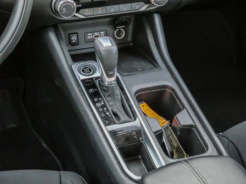 Used 2025 Nissan Sentra SV w/ Trunk Package FWD image 26