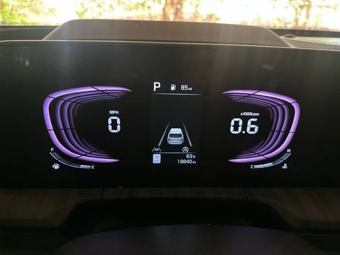 Used 2025 Kia Telluride EX AWD/4WD image 11