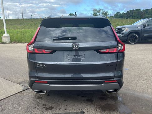 Used 2023 Honda CR-V Sport image 4