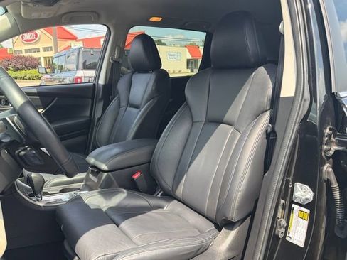 Used 2022 Subaru Ascent Limited AWD/4WD image 14