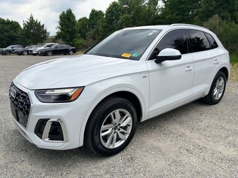 Used 2023 Audi Q5 2.0T Premium w/ Convenience Package AWD/4WD image 1