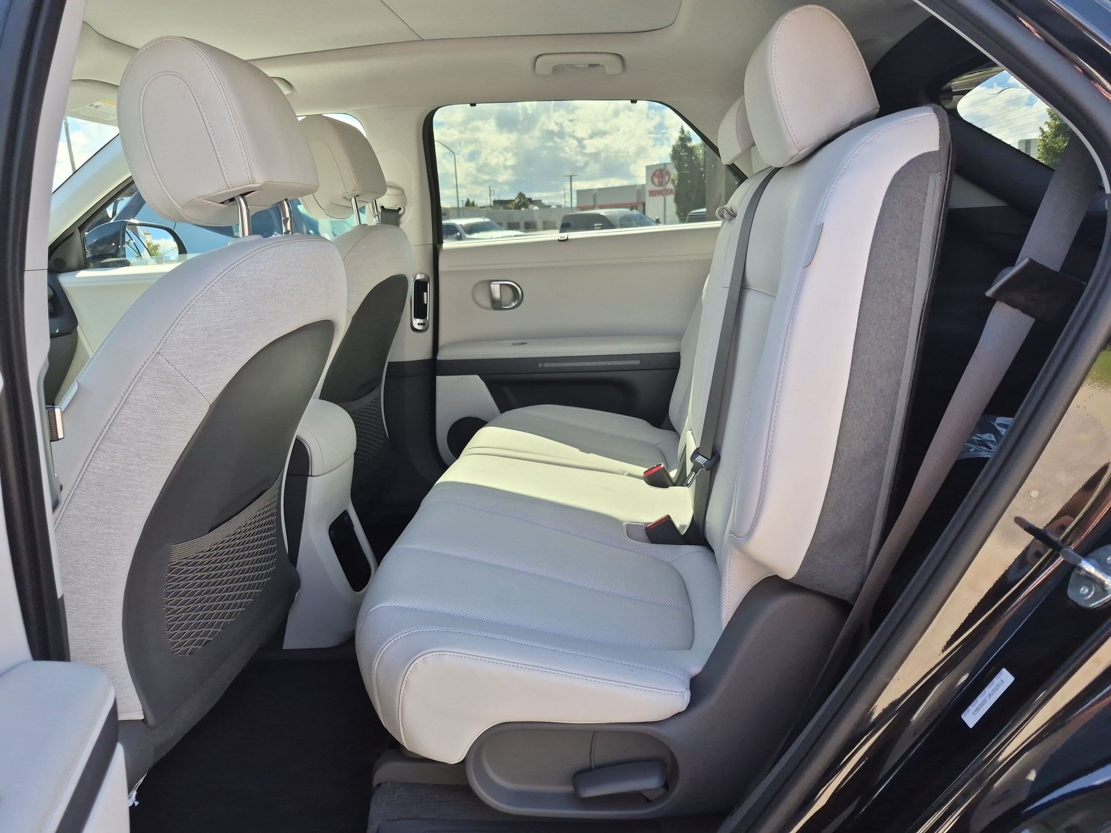 Certified 2024 Hyundai Ioniq 5 Limited AWD/4WD image 28