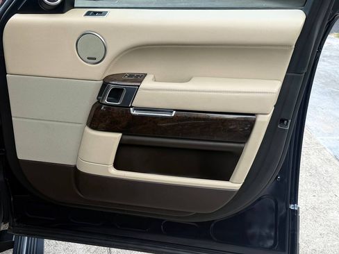 Used 2014 Land Rover Range Rover HSE AWD/4WD image 29