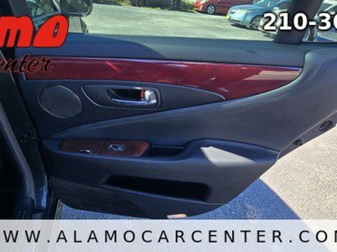 Used 2009 Lexus LS 460 Luxury image 24