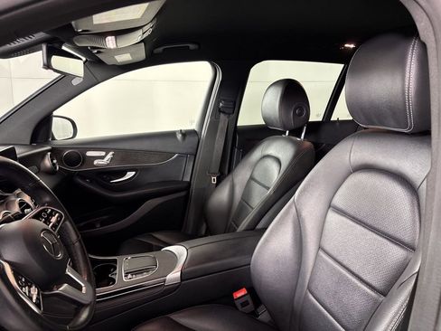 Used 2020 Mercedes-Benz GLC 300 image 24