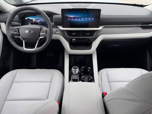 New 2026 Ford Explorer Platinum w/ LUX Leather Package image 7