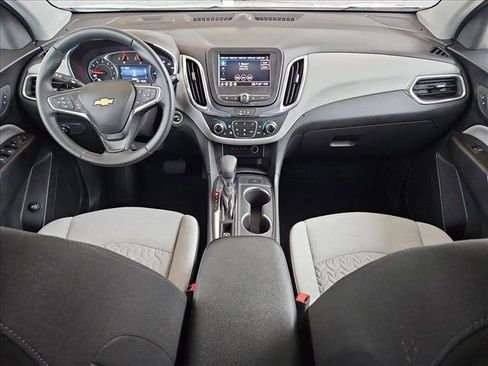 Used 2024 Chevrolet Equinox LT FWD image 23