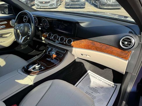 Used 2019 Mercedes-Benz E 300 4MATIC w/ Premium 1 Package image 31
