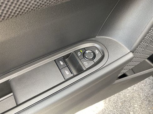Used 2026 MINI Cooper 2-Door Hardtop FWD image 23