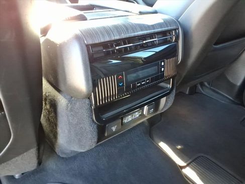 Used 2022 Jeep Wagoneer Series II image 32