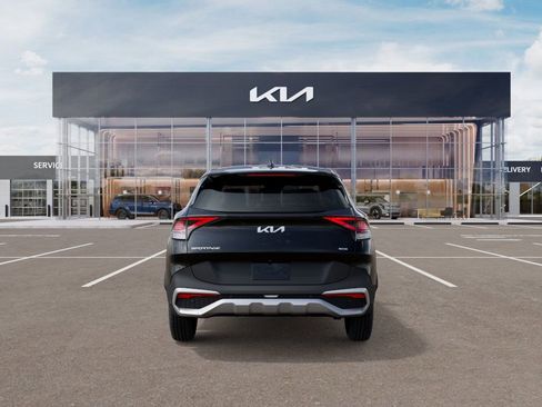 New 2025 Kia Sportage LX image 5