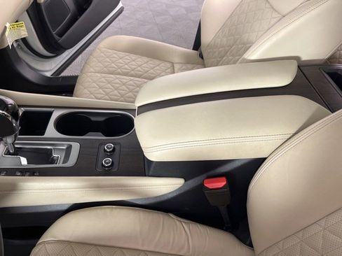 Used 2024 Nissan Murano Platinum w/ Cargo Package FWD image 24