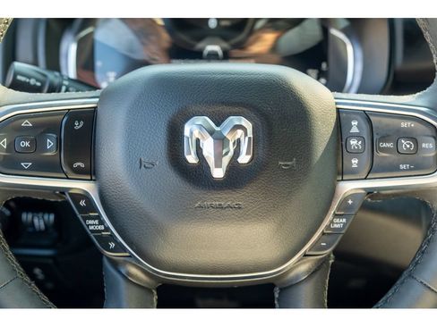 Used 2025 RAM 1500 Big Horn AWD/4WD image 17