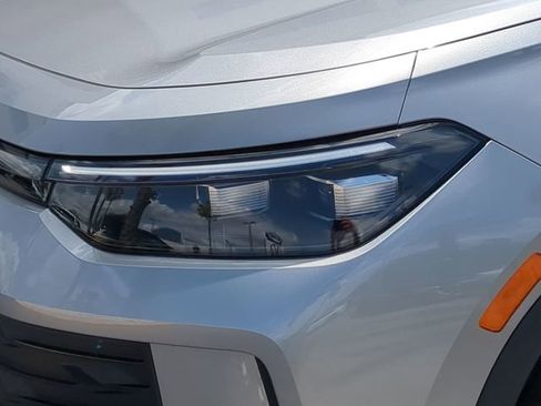 New 2026 Volkswagen Tiguan SE FWD image 7