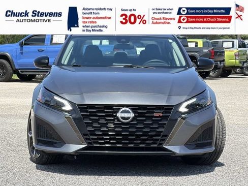 Used 2025 Nissan Altima 2.5 SR FWD image 4