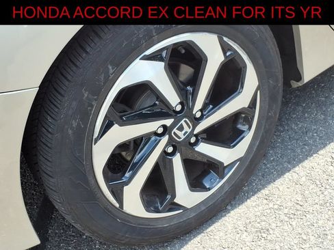 Used 2017 Honda Accord EX image 7