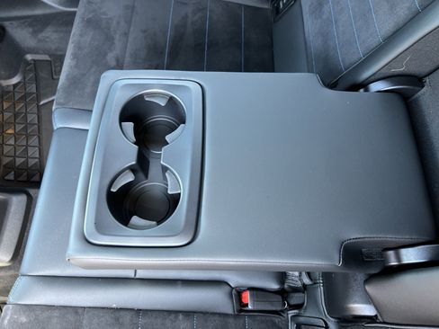 Used 2025 BMW X1 xDrive28i w/ Premium Package image 41