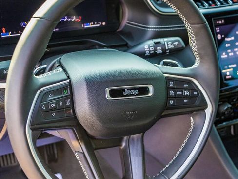 Used 2023 Jeep Grand Cherokee L Altitude image 26