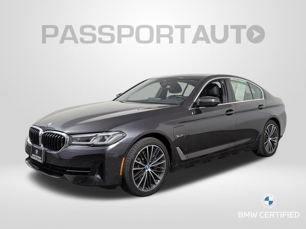 Certified 2023 BMW 530e xDrive w/ Premium Package AWD/4WD image 1
