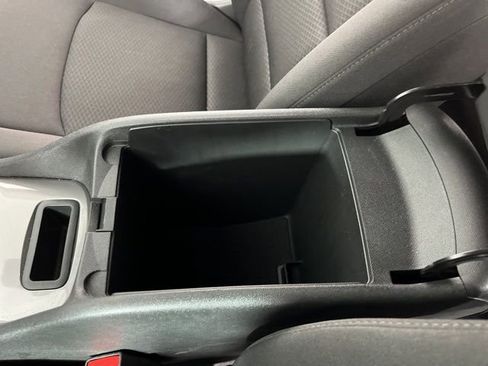 Used 2024 Chevrolet Malibu LT image 29