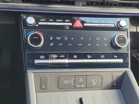 New 2026 Hyundai Santa Fe Calligraphy AWD/4WD image 13