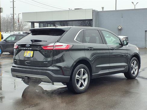 Used 2023 Ford Edge SEL w/ Convenience Package image 2