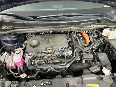 Used 2024 Toyota Sienna LE AWD/4WD image 30
