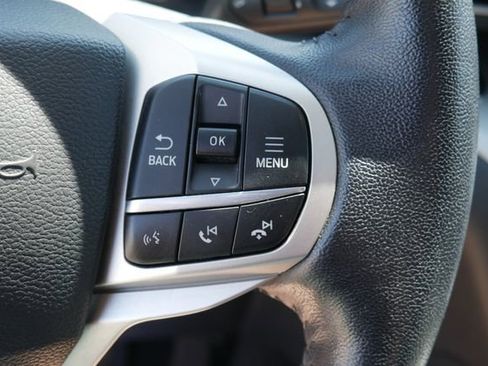 Used 2022 Ford Explorer XLT w/ Equipment Group 202A AWD/4WD image 20