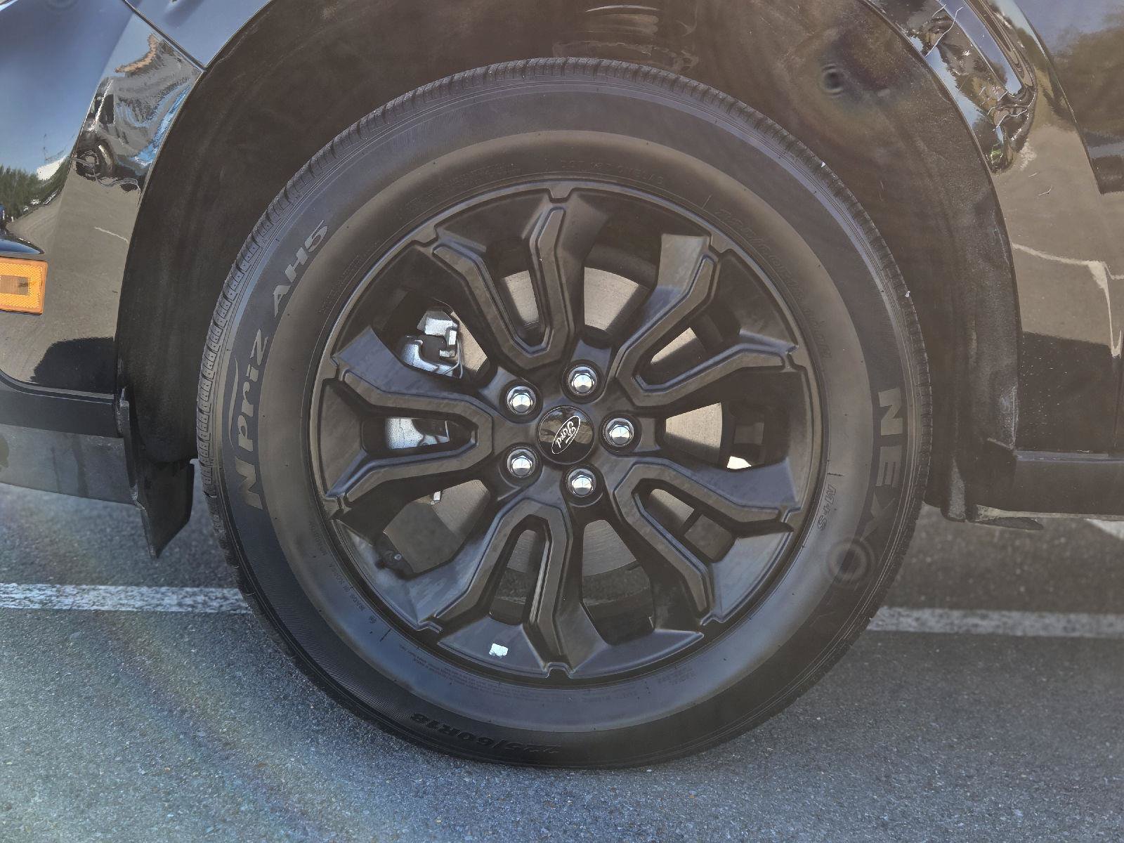 Used 2023 Ford Maverick Lariat w/ Black Appearance Package FWD image 8