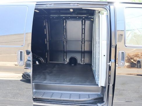 Used 2021 Chevrolet Express 2500 w/ Driver Convenience Package RWD image 22