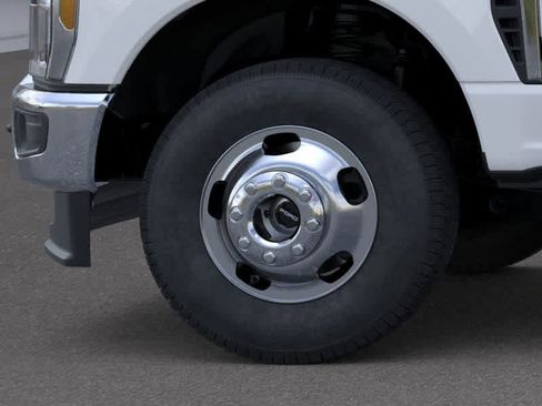 New 2025 Ford F350 XLT w/ Snow Plow Prep Package image 19