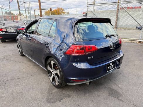 Used 2015 Volkswagen Golf 4-Door image 4