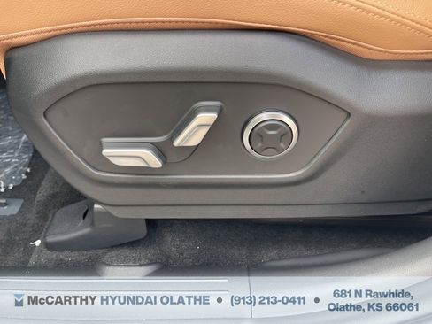 Used 2025 Hyundai Santa Fe Limited image 24