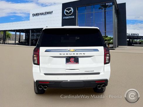 Used 2024 Chevrolet Suburban Premier RWD image 6