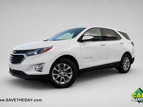Used 2020 Chevrolet Equinox LT w/ Driver Convenience Package FWD image 2