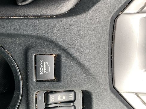 Used 2020 Subaru Crosstrek 2.0i Premium w/ Moonroof Package 2 image 17