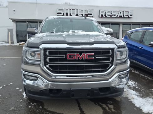 Used 2017 GMC Sierra 1500 SLE w/ SLE Value Package image 4