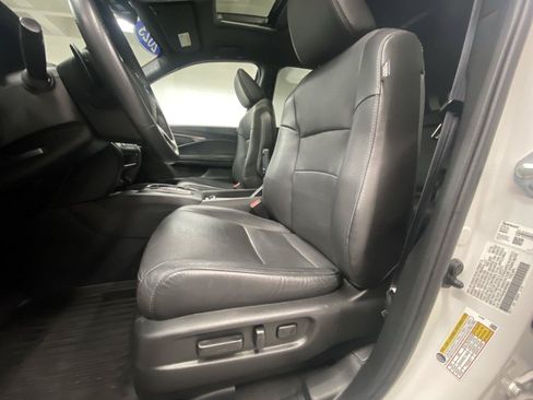 Used 2023 Honda Passport EX-L image 17