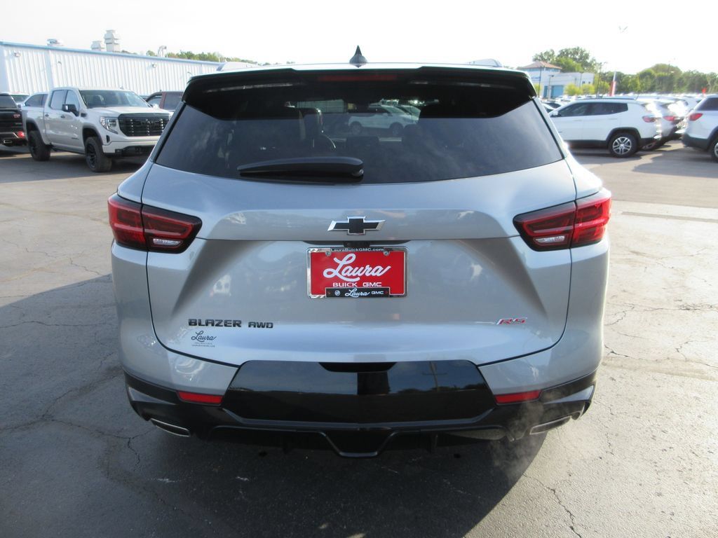 Certified 2023 Chevrolet Blazer RS w/ Driver Confidence II Package AWD/4WD image 7
