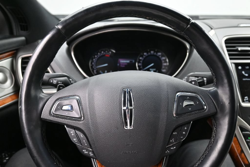Used 2016 Lincoln MKX Reserve w/ Luxury Package AWD/4WD image 10