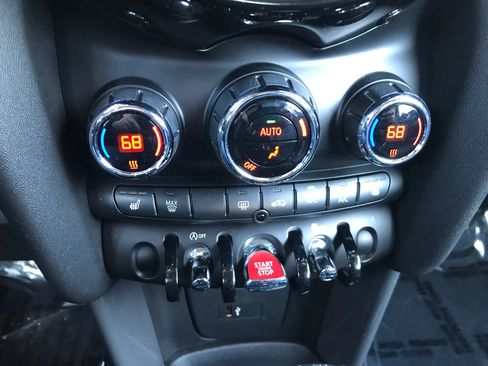 Used 2019 MINI Cooper Convertible image 29