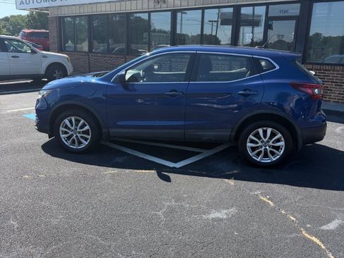 Used 2020 Nissan Rogue Sport S w/ Appearance Package FWD image 8
