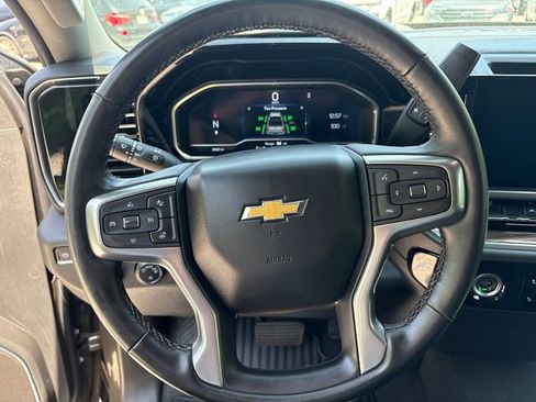 Used 2023 Chevrolet Silverado 1500 LT AWD/4WD image 19