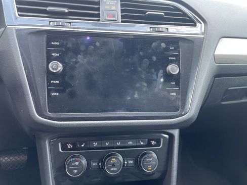 Used 2019 Volkswagen Tiguan SE image 13