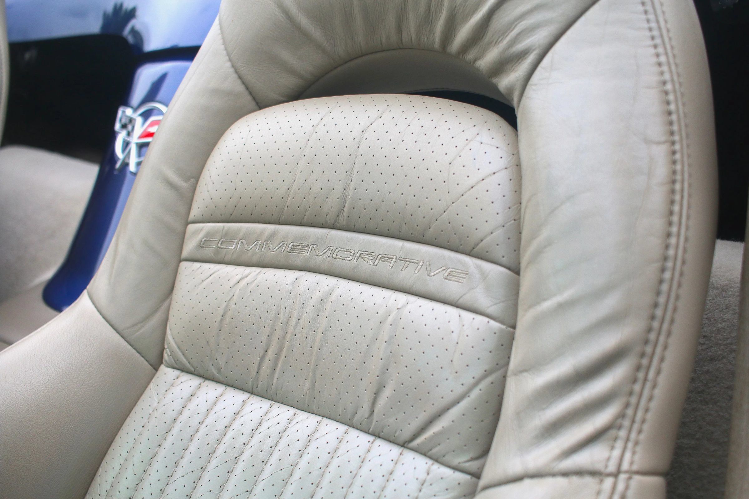Used 2004 Chevrolet Corvette Convertible w/ Preferred Equipment Group RWD image 26