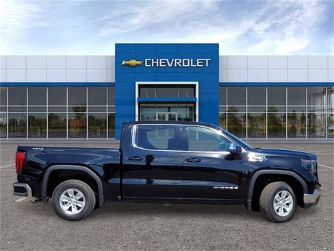 Certified 2023 GMC Sierra 1500 SLE image 4