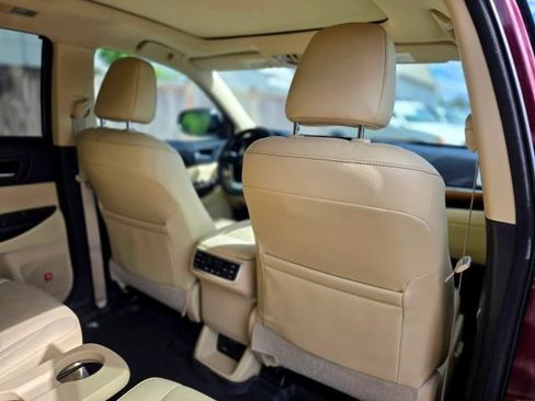 Used 2017 Toyota Highlander Limited Platinum AWD/4WD image 56